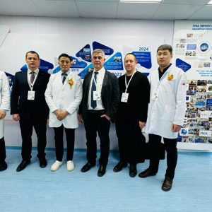 Врачи Федерального центра нейрохирургии приняли участие в открытии современной лаборатории Национального онкологического центра в Монголии