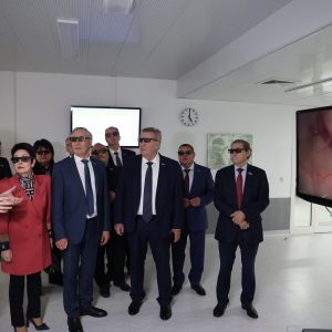 Законодатели трёх субъектов Тюменской области оценили возможности работы Федерального центра нейрохирургии в Тюмени