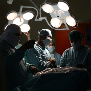 Спустя 9 лет Юра Тимофеев приехал в ФЦН Тюмени. В 2016 году ребёнку со сложной формой гемофилии провели уникальную операцию на головном мозге. Как пациент чувствует себя сегодня?