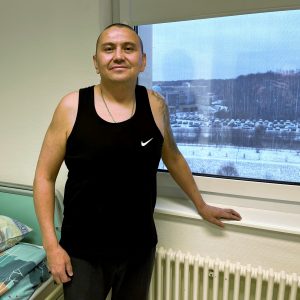 Тюменцу провели операцию и устранили конфликт между тройничным нервом и мозжечковой артерий