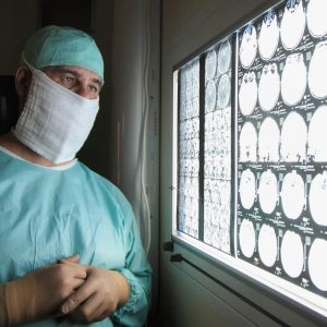Кому доверяют пациенты со всей страны? История известного нейрохирурга Тюмени!