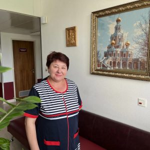 Редкая киста маскируется под обычную грыжу в спине. Пациентке после операции восстановили подвижность