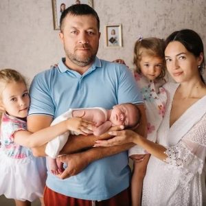 История Юлии Ивановой, которой провели уникальную внутриутробную операцию, и ответы на вопрос: как попасть на бесплатное лечение в ФЦН Тюмени